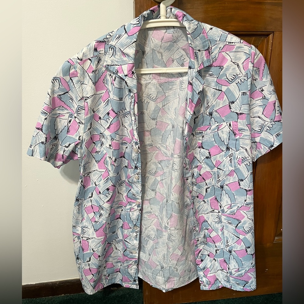 Funky 80s style shirt